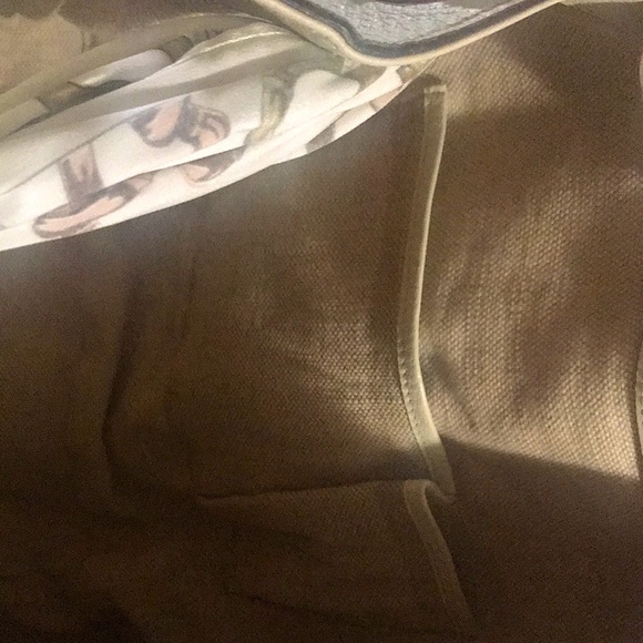 Gucci Positano Scarf Tote. - Picture 6 of 15